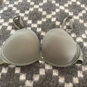 Victoria's Secret PINK Women's Size 34D Gray Push Up Padded‎ Bra